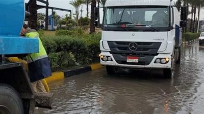 أمطار غزيرة تضرب الإسكندرية (صور)