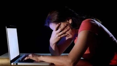 قانوني يوضح أهمية الرسائل في بلاغات التهديد والابتزاز