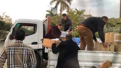 انطلاق قافلة جامعة الأزهر الشاملة إلى الأقصر محملة بـ1500 شجرة زيتون