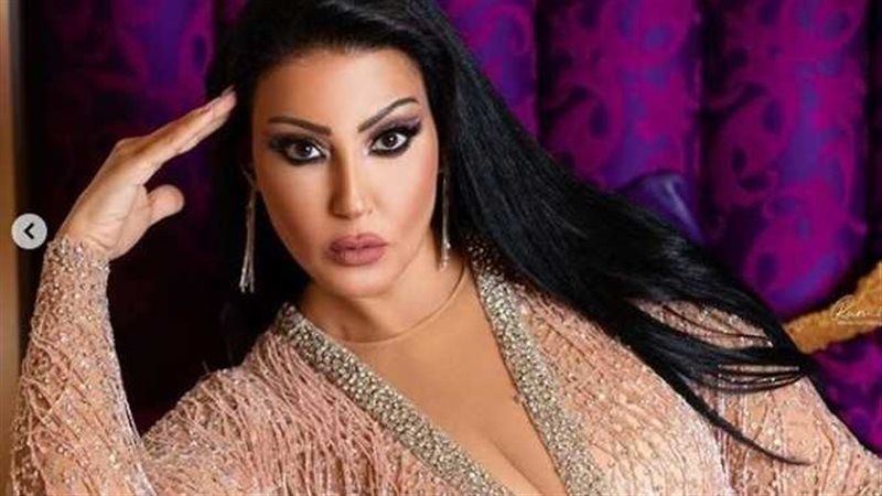 الفنانة سمية الخشاب،