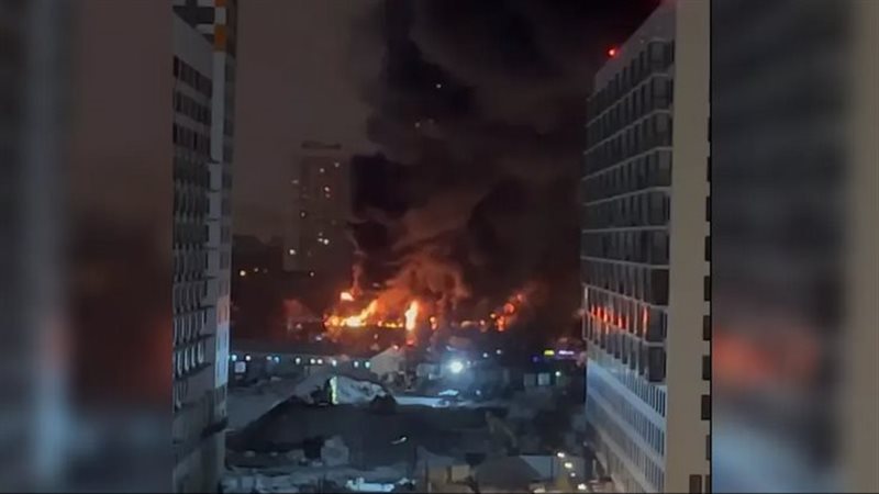 حريق قرب المعهد العلمي