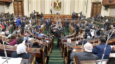 هل يعيد البرلمان قصار القامة لبؤرة اهتمامات الحكومة؟.. مكاسب بالجملة في القانون وغير مفعلة 