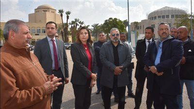 وزيرة الثقافة تتفقد القومي للترجمة وتوجه بإزالة إشغالات الجراج