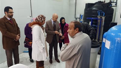 صحة الشرقية: مسعود يفاجئ العيادات المسائية بقرية العزيزية 