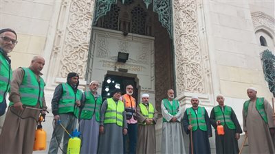 أوقاف الإسكندرية تستعد لاستقبال شهر رمضان بتنظيف المساجد (صور)