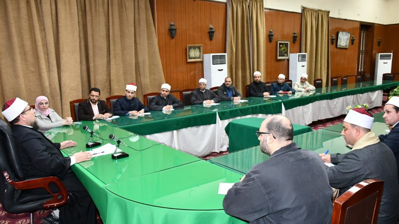 جانب من اجتماع وزير