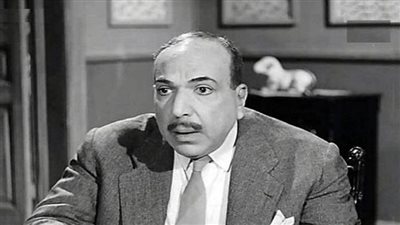 زكى رستم، ابن الباشا الذي تمرد على حياة السرايات، وضعف السمع وضعه في موقف محرج 