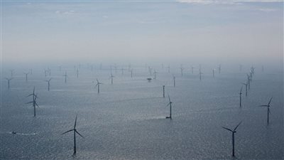 ماسك: الانتقال إلى استخدام الطاقة المتجددة يستغرق 40 عاما