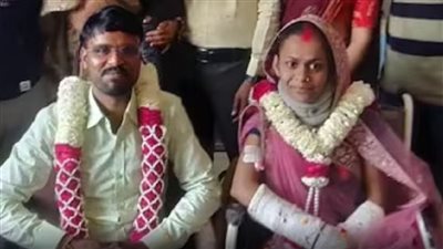 هندي يقيم حفل زفافه داخل مستشفى، ما السبب