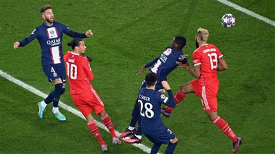 بايرن ميونخ يحسم موقعة باريس سان جيرمان بثنائية ويتصدر دوري أبطال أوروبا 