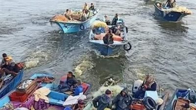 صيادو المكس بالإسكندرية: ننتظر الفرج وتحسن الأحوال الجوية (صور)