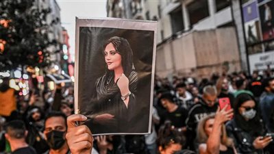 استقالة حاكم محافظة إيرانية بعد تجدد الاحتجاجات 