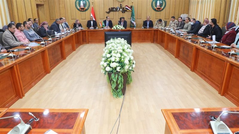 محافظ المنوفية خلال