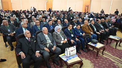 دائرتان للحوار في اليوم الأول للمؤتمر العلمي 30 لخدمة اجتماعية جامعة الفيوم