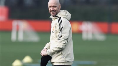 تين هاج يعلن قائمة مانشستر يونايتد في لقاء برشلونة بالدوري الأوروبي