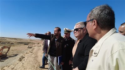 رئيس القابضة للمياه ومديرة الوكالة الأمريكية للتنمية الدولية يتفقدان المعمل المركزى لمياه أسيوط