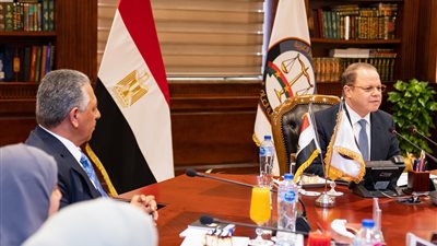 النائب العام يلتقي بوفد رفيع المستوى من أعضاء هيئة الادعاء بسلطنة عمان