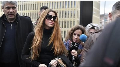  رسالة خطيرة من شاكيرا لبيكيه في عيد الحب (فيديو)