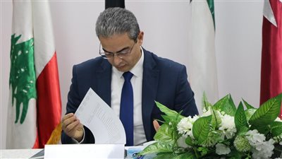 نقيب الإعلاميين  حكما في مشروعات التخرج لكلية اللغة والإعلام بالقرية الذكية