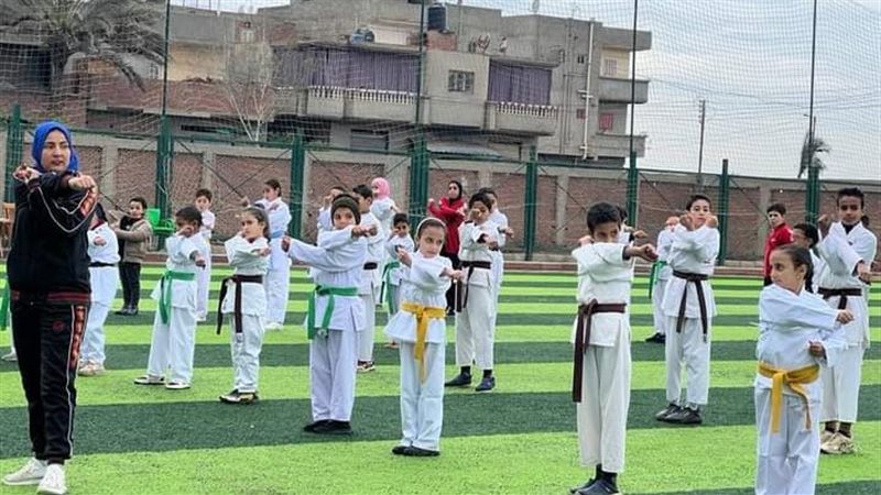 جانب من اليوم الرياضى