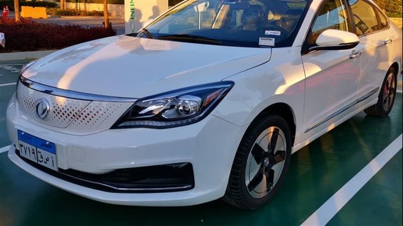 السيارات الكهربائيه