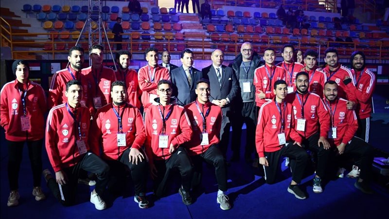 وزير الرياضة يفتتح