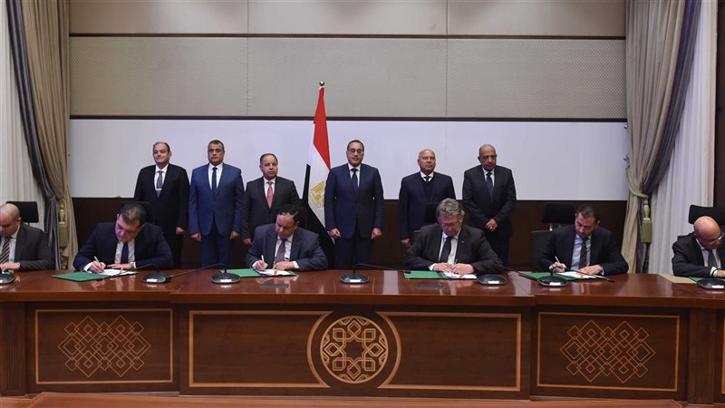  توقيع الاتفاقيات،