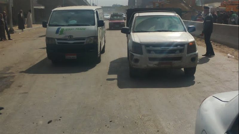 كوبري المشاه بالطريق