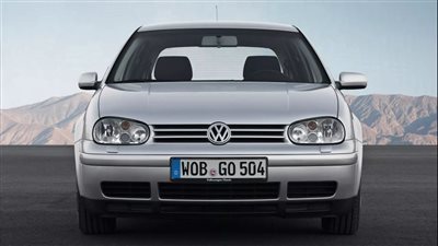  فولكس فاجن تكشف مواصفات سيارتها الهاتشباك الكهربائية الجولف