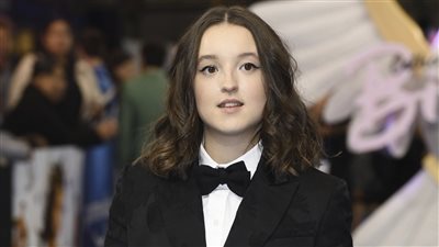 The Last Of Us، بيلا رامزي ترد علي انتقادات المشاهد المثلية في المسلسل 