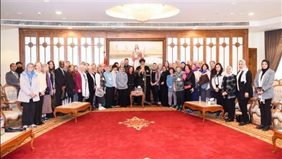 وزيرة الهجرة: الكنيسة المصرية دورها وطني وساندت الوزارة