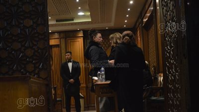 بحضور أنوشكا والخرباوي، بدء عزاء الصحفي محمد عبد النور( صور)