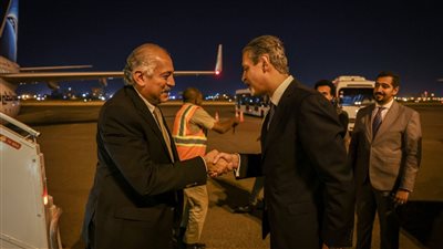 دوري أبطال أفريقيا، السفير المصري يستقبل بعثة الأهلي في مطار الخرطوم