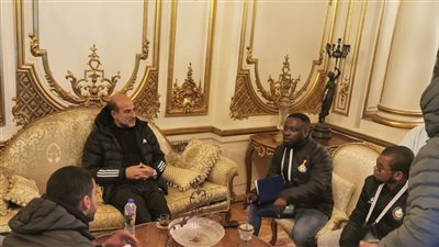 وفد من اللجنة المنظمة لبطولة أفريقيا للشباب يزور استاد الإسكندرية |صور 