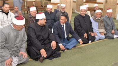 ابتهالات دينية ومدائح نبوية، مساجد المحافظات عامرة بـ التنفيذيين، المحافظون ونوابهم في الصفوف الأولى بالمساجد احتفالًا بـ الإسراء والمعراج (صور)