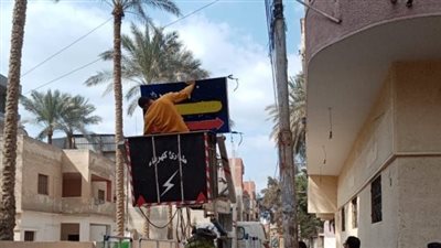 حملات يومية لإزالة الإعلانات واللوحات المخالفة بالشرقية 