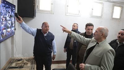 سكرتير عام بني سويف يتابع خطة الرصف بمركز إهناسيا (صور)
