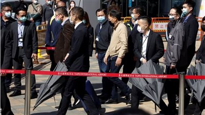 وصول مسؤولين صينيين إلى تايوان في أول زيارة منذ بدء جائحة كورونا