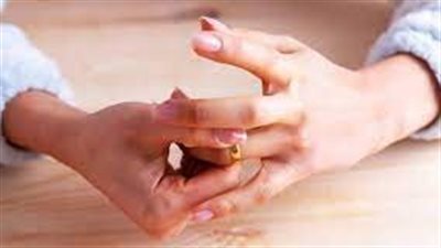 تفسير رؤية المطلقة في المنام وعلاقتها بالقلق والتوتر وخسارة الأموال 