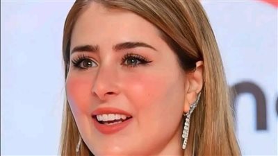 شقيق ياسمين عبد العزيز يغازل عائشة بن أحمد: ٢ فولت وتنور