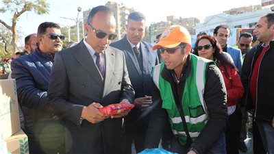 نائب محافظ المنيا يتفقد قافلة «قطر خير التحالف» لدعم الفئات الأكثر احتياجا