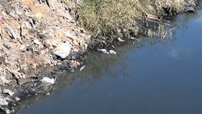 أهالي طبهار الفيوم يطالبون بتغطية مصرف محطة الصرف الصحي