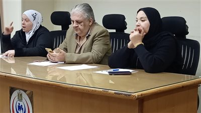 وكيل صحة الدقهلية يجتمع بمديري الإدارات