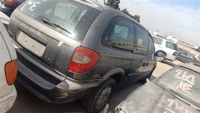 سيارات جمارك مطار القاهرة.. تفاصيل عرض 37 سيارة بمزاد علني.. 10 آلاف مبلغ التأمين.. وقائمة بالمحظورين من الدخول