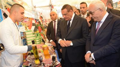 وزيرا التنمية المحلية والتربية والتعليم يتفقدان معرض أهلا رمضان في دمنهور 