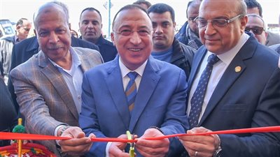 محافظ الإسكندرية يفتتح معرض أهلا رمضان في سيدي بشر (صور)