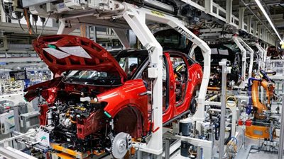 خالد سعد: الدولة تسعى لتوطين صناعة السيارات 