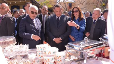 وزيرا التنمية المحلية والتعليم يفتتحان معرض منتجات المدارس الزراعية بالبحيرة 