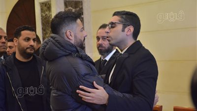 محمد حماقي ومحمد كيلاني في عزاء الكاتب مرسي عطا الله (صور) 