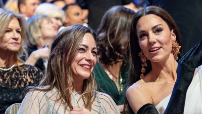 حديث جانبي بين كيت ميدلتون ومديرة جوائز البافتا